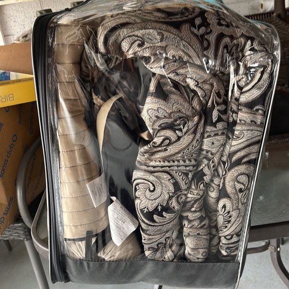 Madison Park Jacquard 12 piece Full comforter set - Picture 3 of 6